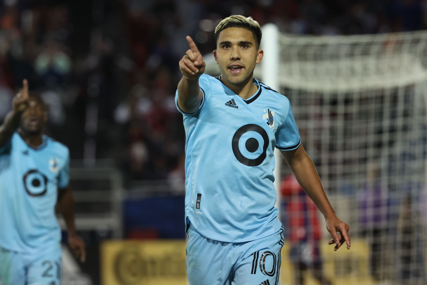 Emanuel Reynoso cleared to play for slumping Minnesota United